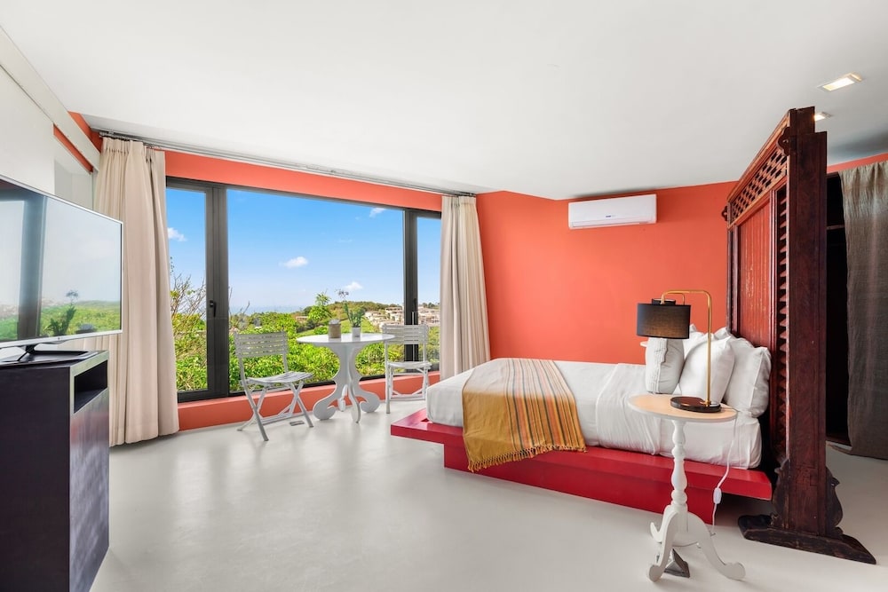 Villa Skyfall