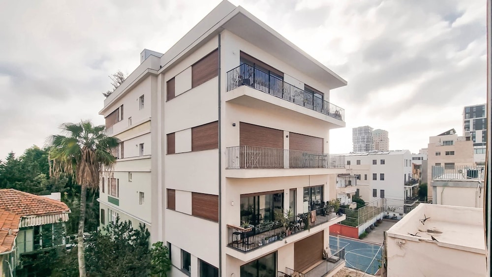 Geula Tulipe in Tel Aviv-yafo