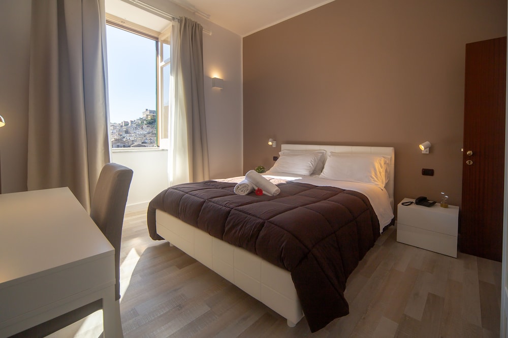 Modica Vacations - Casa Albergo Portale Pirrera - Property Image 2