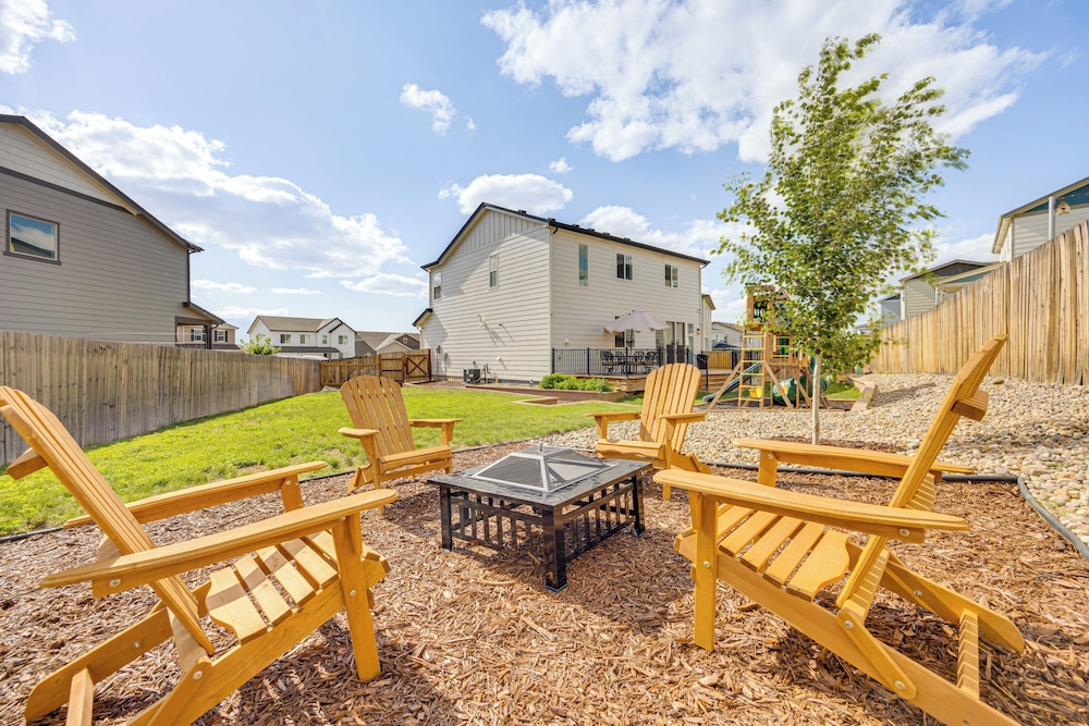 Bright Colorado Springs Home, 10 Mi to Dtwn!