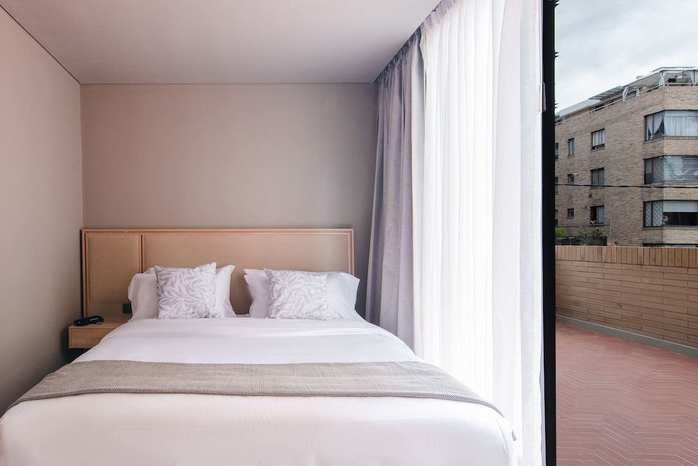 w Charming 2BR w Fantastic Deco in Unicentro