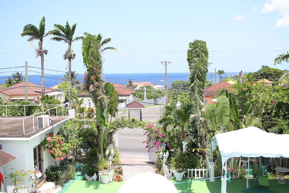 Hotel Hunter's Rest Villa - Image 1