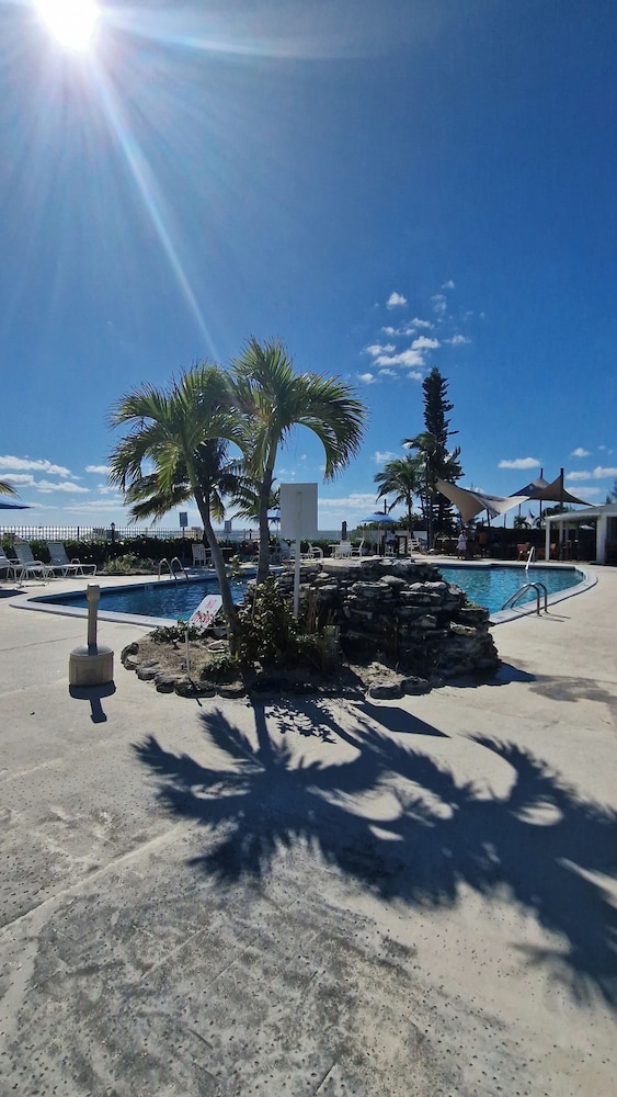NEW Stunning Beachfront Condo at the Coral Beach