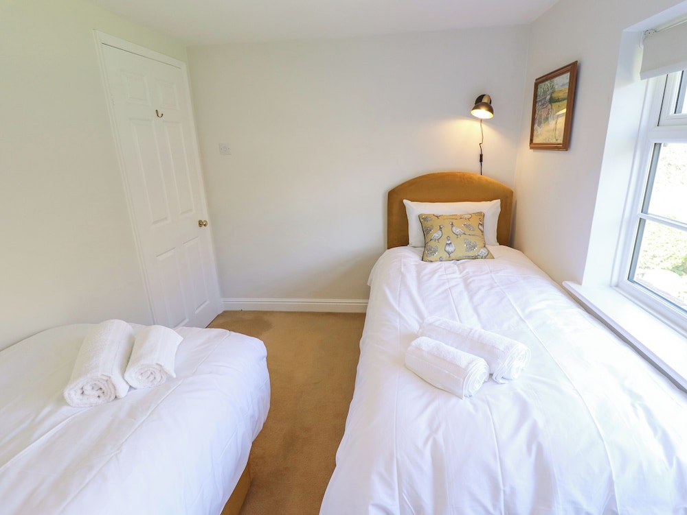 Moon Field Lodge