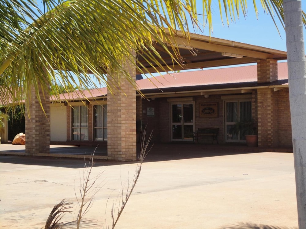 The Lodge Motel