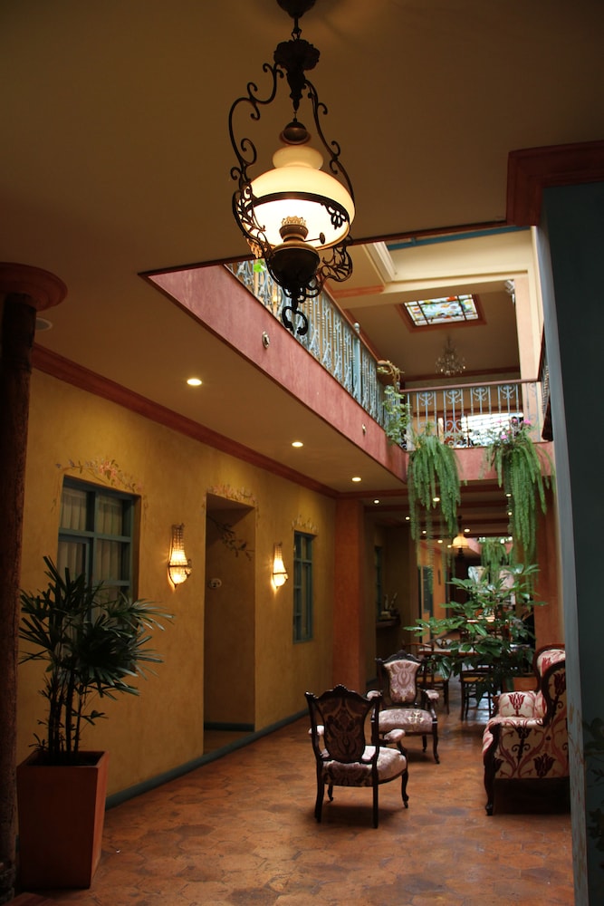 Hotel Inés María