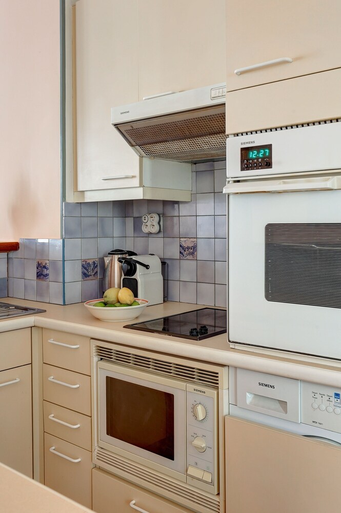 Modern 1BR near Centre Pompidou