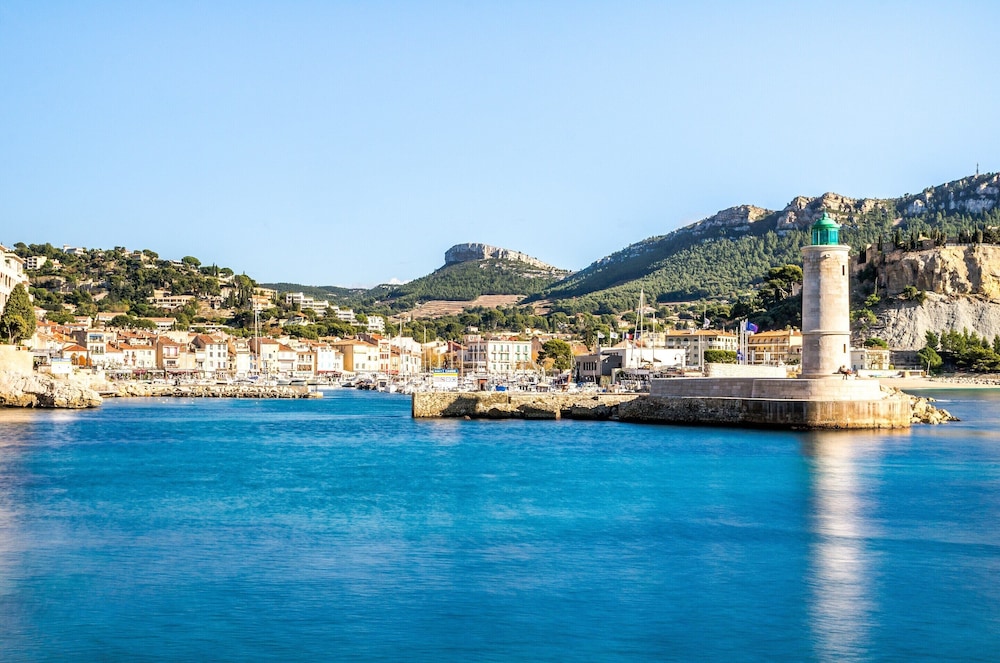 Apartment in Provence Near Calanques