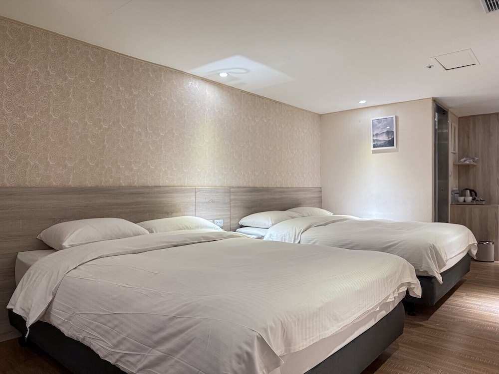 ElEnce Hotel