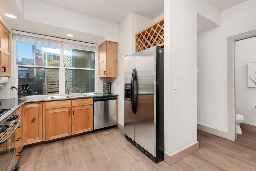 Spacious Retreat Near Old Town & Breweries