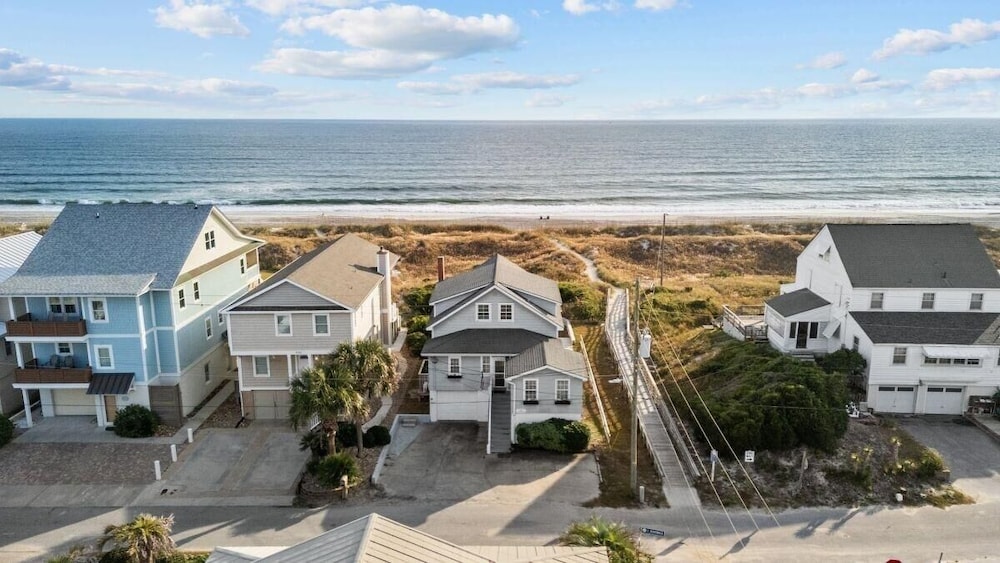Sunset Shores 5 Bedroom Home