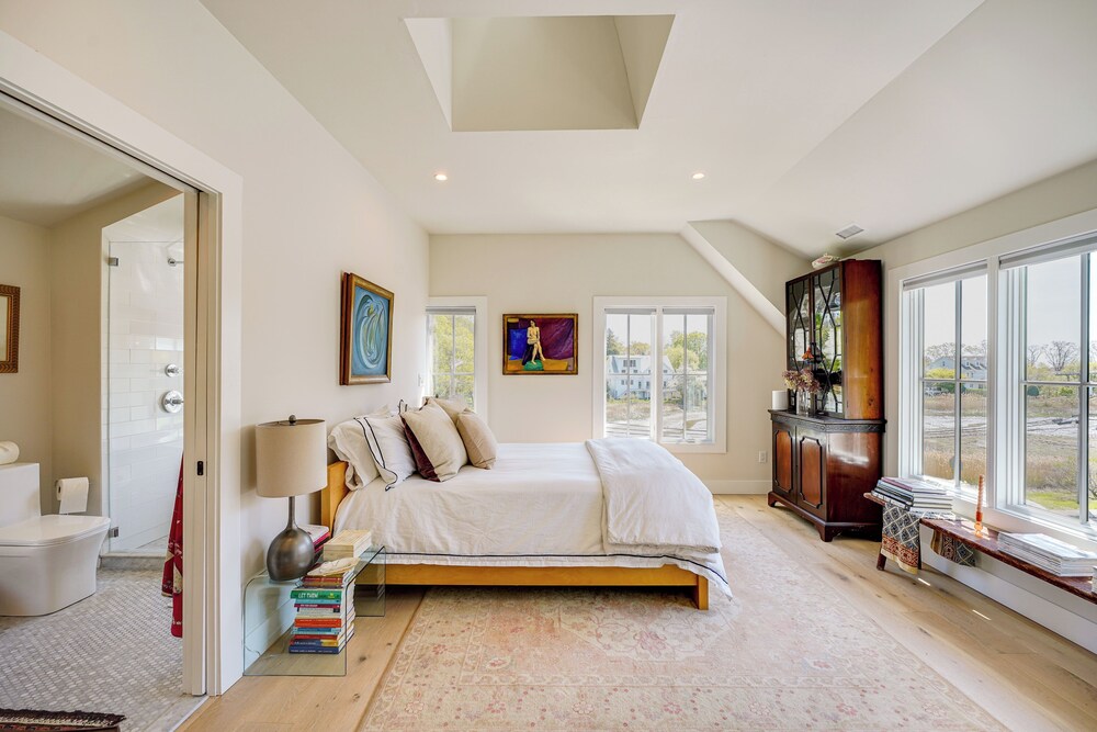 Walk to Beach: Luxe Home w/ Fire Pit in Rowayton!