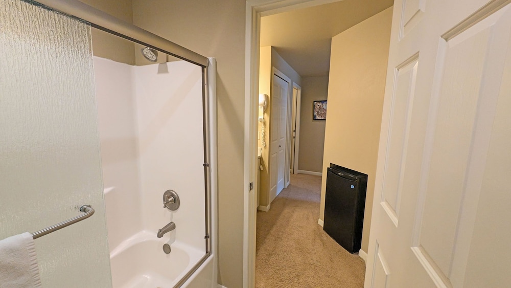 River Ridge 423b 1 Bedroom Condo