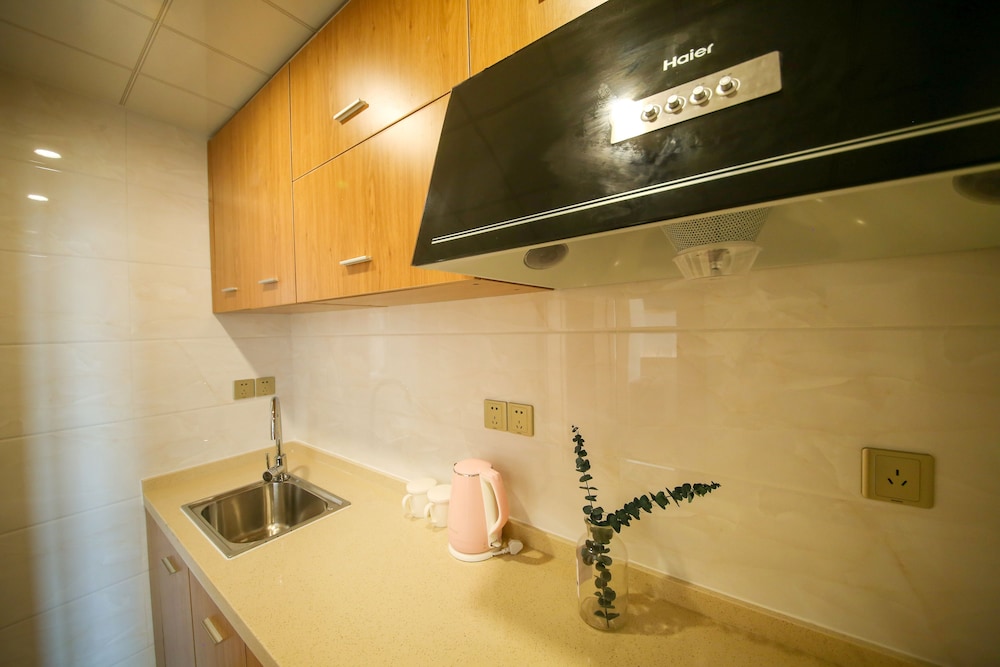 Lejiaxuan Boutique Apartment High-Tech