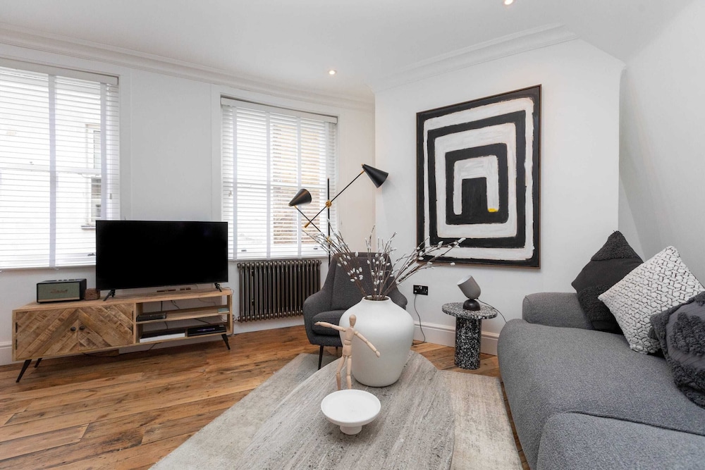 Stylish 2 Bedroom Apartment Near Oxford Street