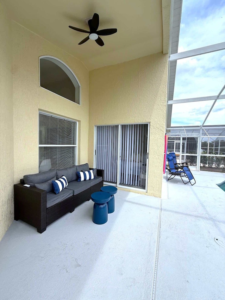 Beautiful South-facing Pool Home in Southern Dunes