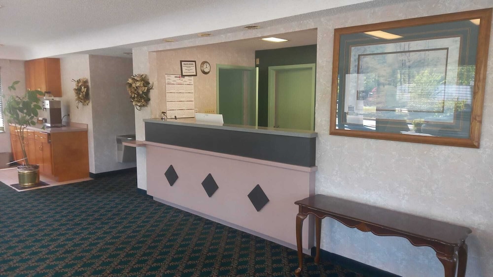 Traveler Inn and Suites view 5