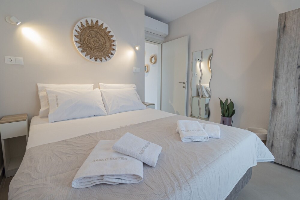 Amico Suites 1 by Rentals Pro - Nea Moudania