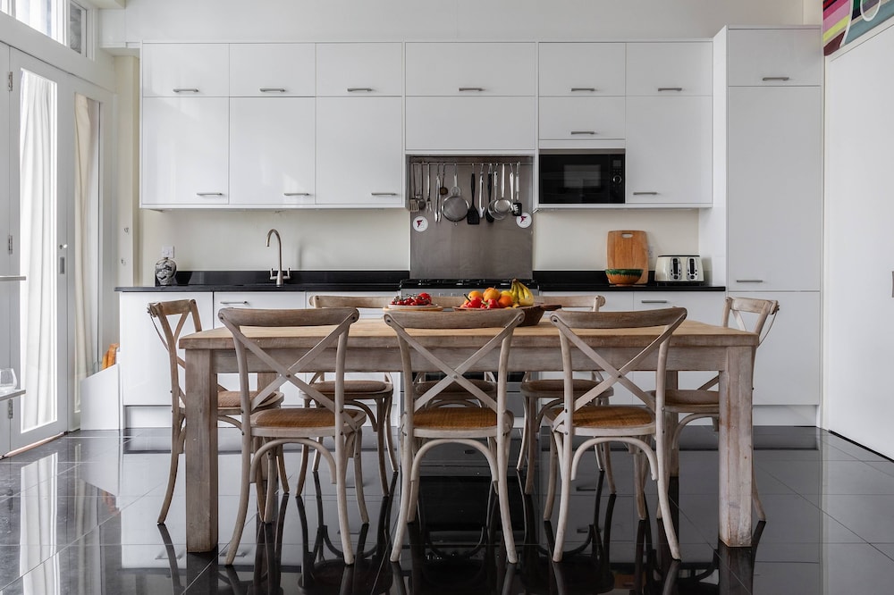 Codrington Mews III by Onefinestay