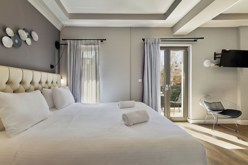 Nival Luxury Suites