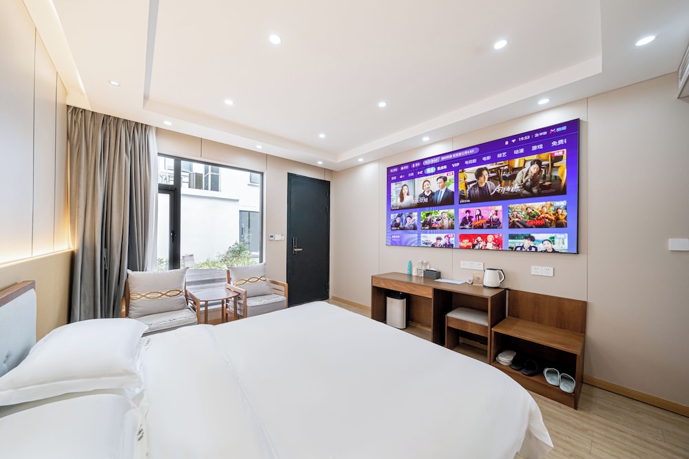 Yinshu Lunas Vila Courtyard Garden Resort Hotel (Shanghai International Tourism Resort Branch)