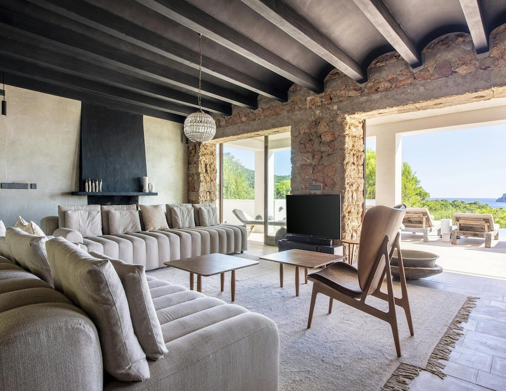 Lavish Villa Overlooking Es Vedra