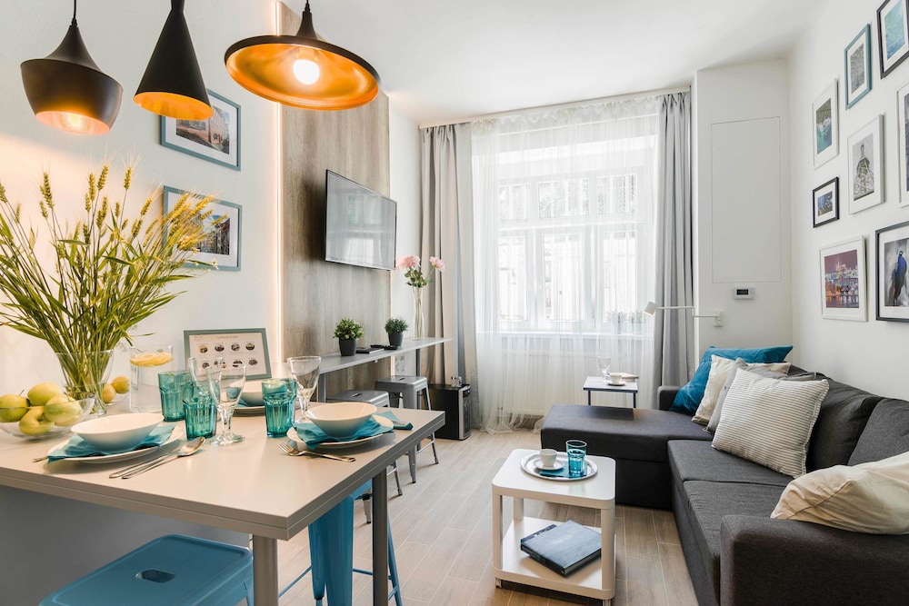 APT with garden Prague by Michal&Friends
