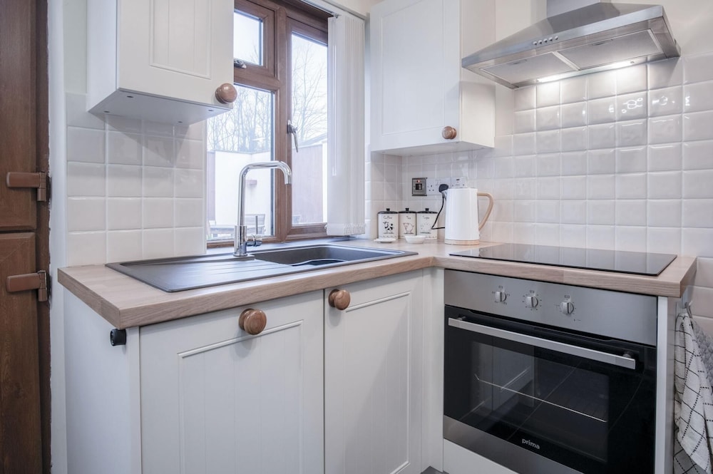 The Brambles - 2 Bedroom Cottage - Llanteg