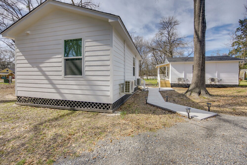 Half-mi to Dtwn: New Cottage in Jefferson!