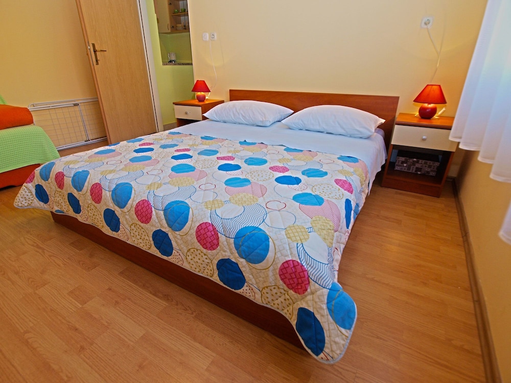 Apartment 1230 view 2