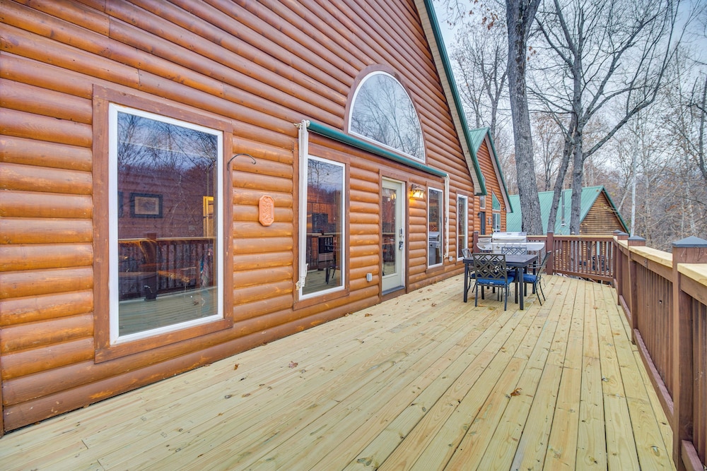 Boat Dock & Deck: Waterfront Cabin on Grand Lake