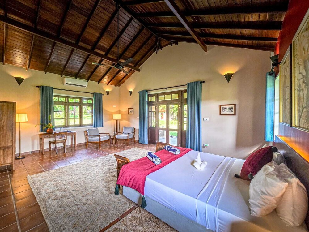Gal Oya Lake Club