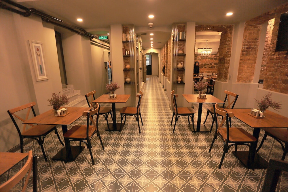 Ferman Pera - Image 78