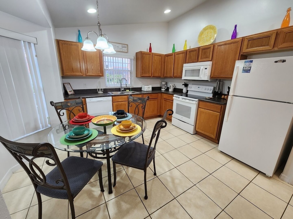 Sol826sc 4bed Solana Private Pool Home 4 Bedroom Home