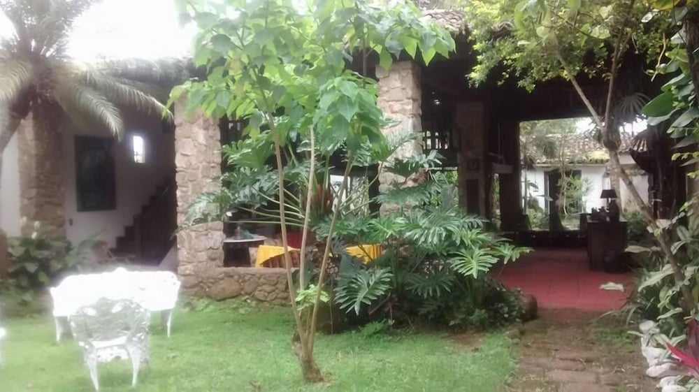 Pousada Divina Casa Suites and Beds
