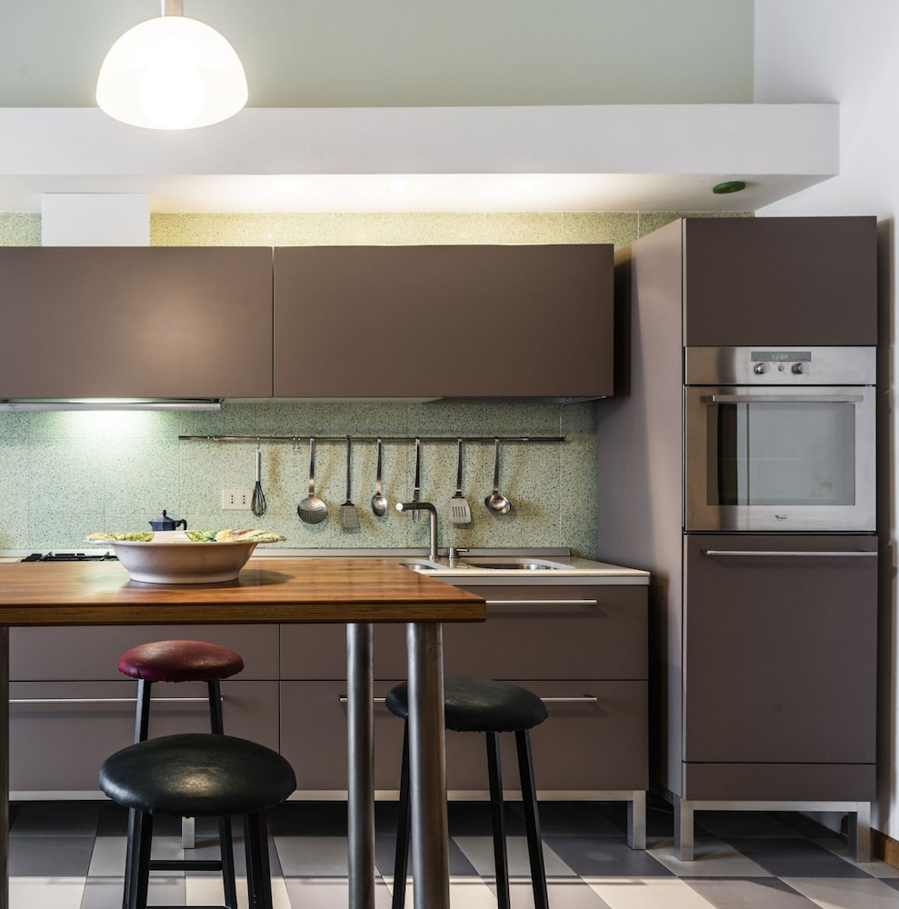 Agata Apartment With Balcony by Wonderful Italy
