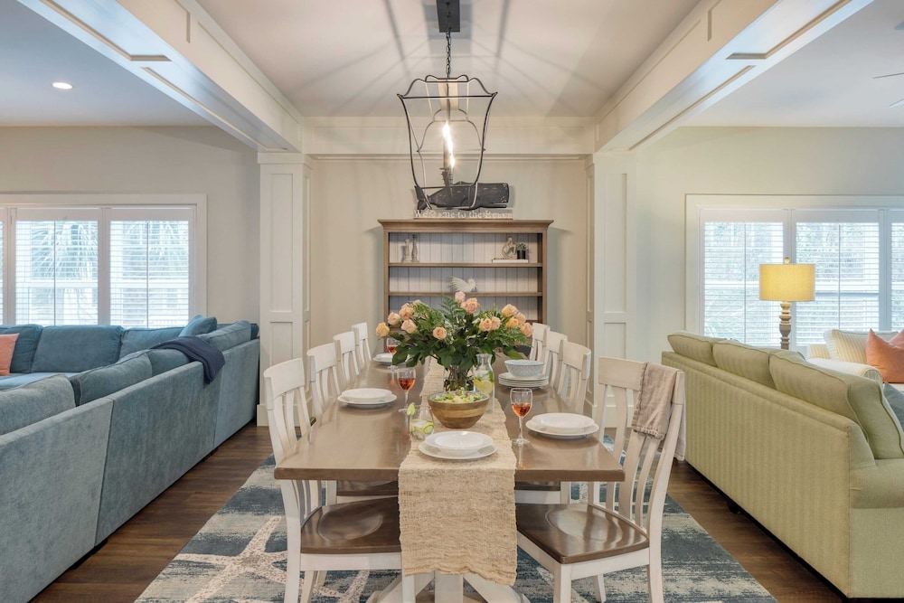 Pink Plume Coastal Escape Near Beach, Private Pool, Grill, & Luxe Interiors