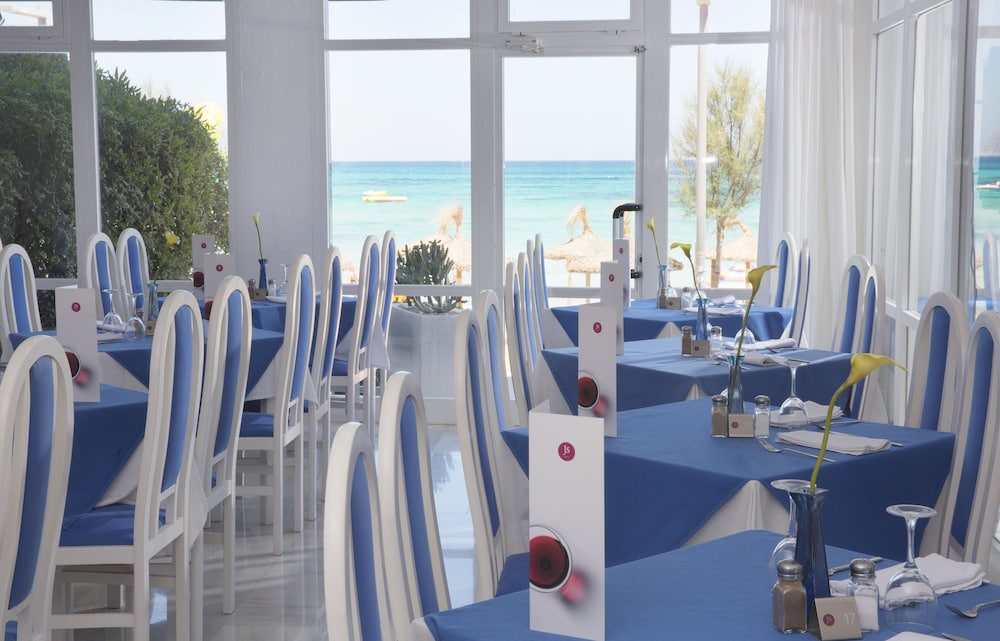 Hotel JS Can Picafort photo 2