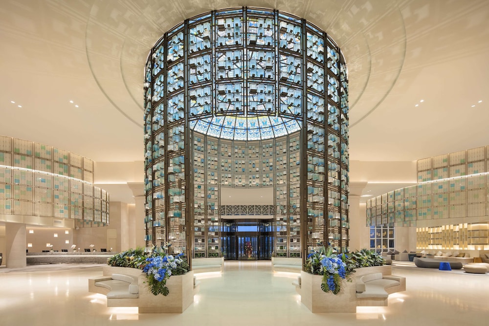Hilton Dalian Golden Pebble Beach Resort