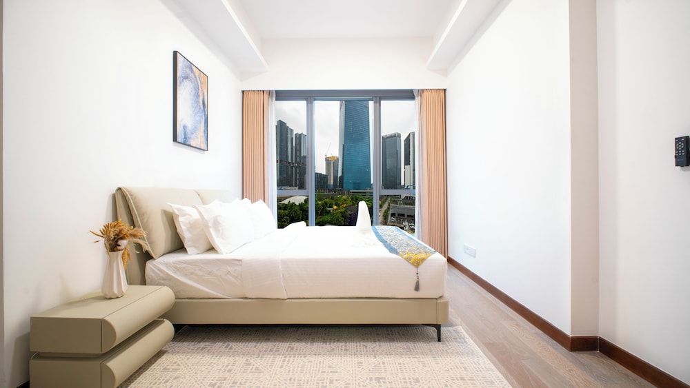 Moonway Luxury Suites At CORE Residence