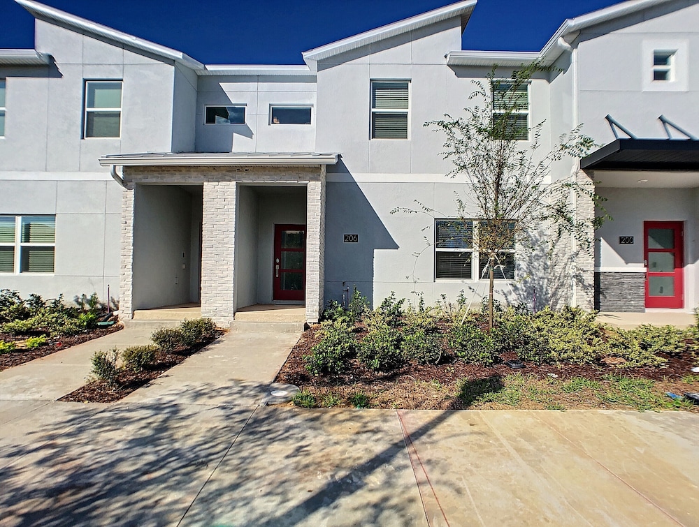 Ocean Breeze by Florida Spirit - Image 1