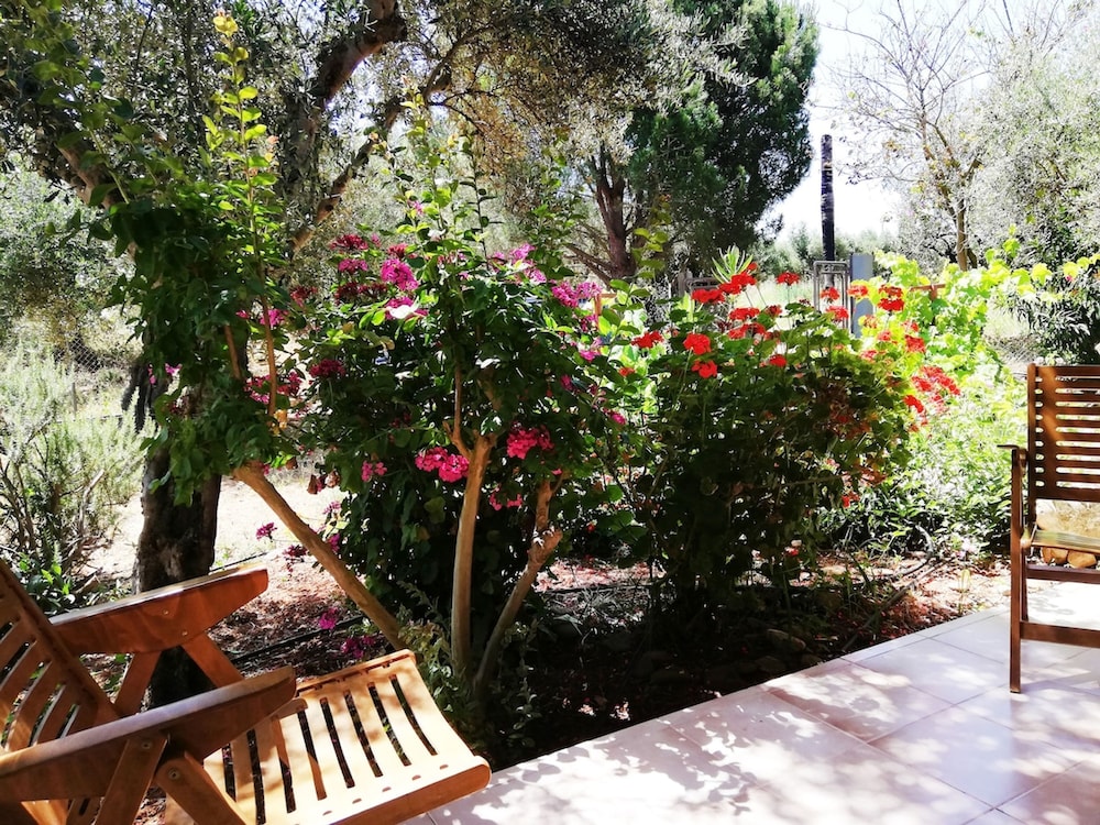 Agrilis Cottage Near the Beach
