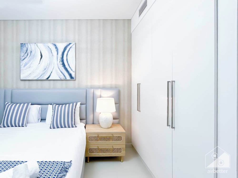 Luxury at Burj Crown Downtown Balcony & View