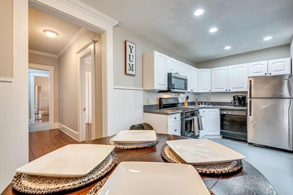 Charming Decatur Oakhurst Bungalow w/ Patio!