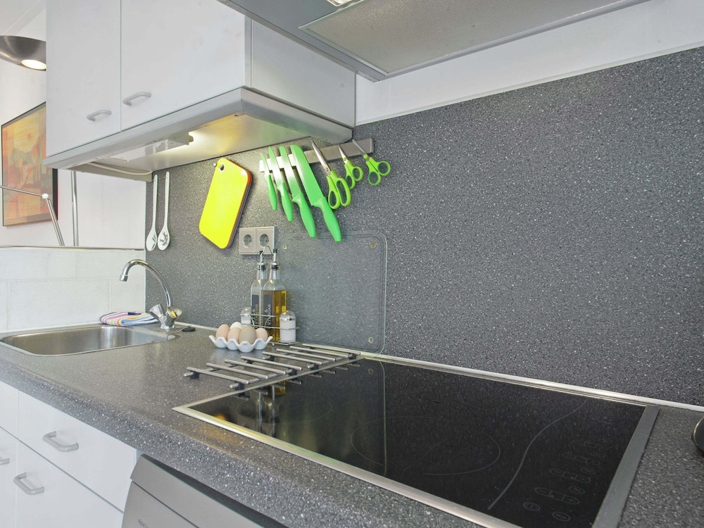 Holiday Home Near Lawn Bowling in Krabbendam view 4