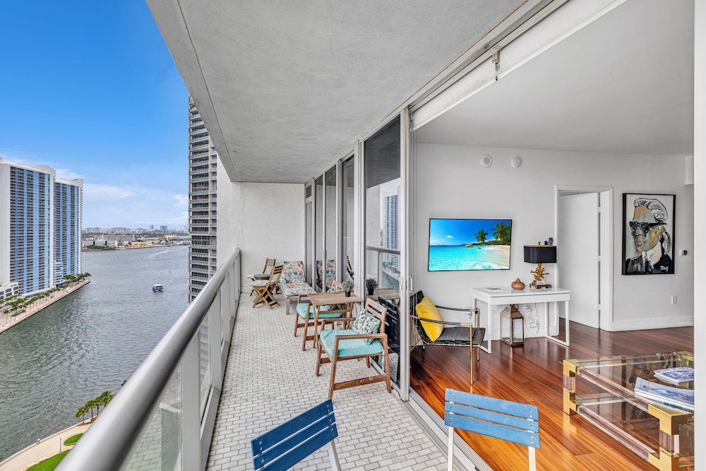 Icon Brickell