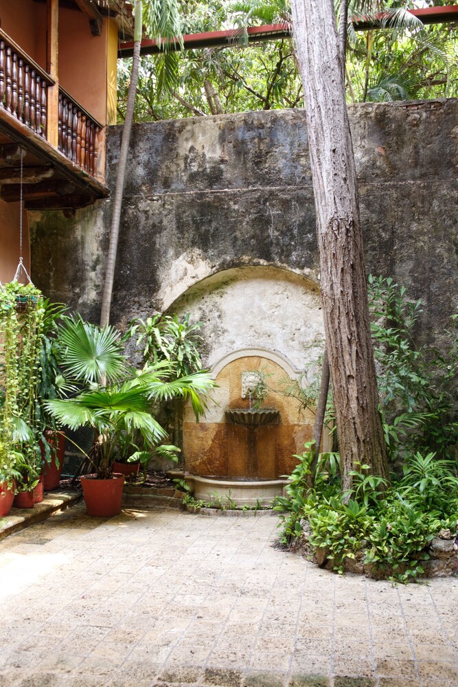 CASA 4CB-1 COLONIAL EN EL CENTRO ANTIGUO