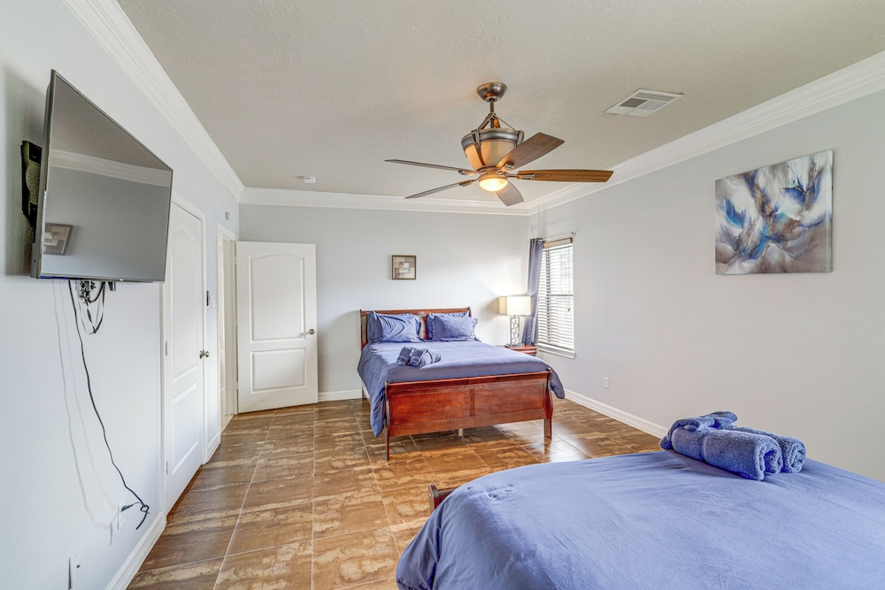Elegant Houston Home w/ Gazebo & Game Room! view 2