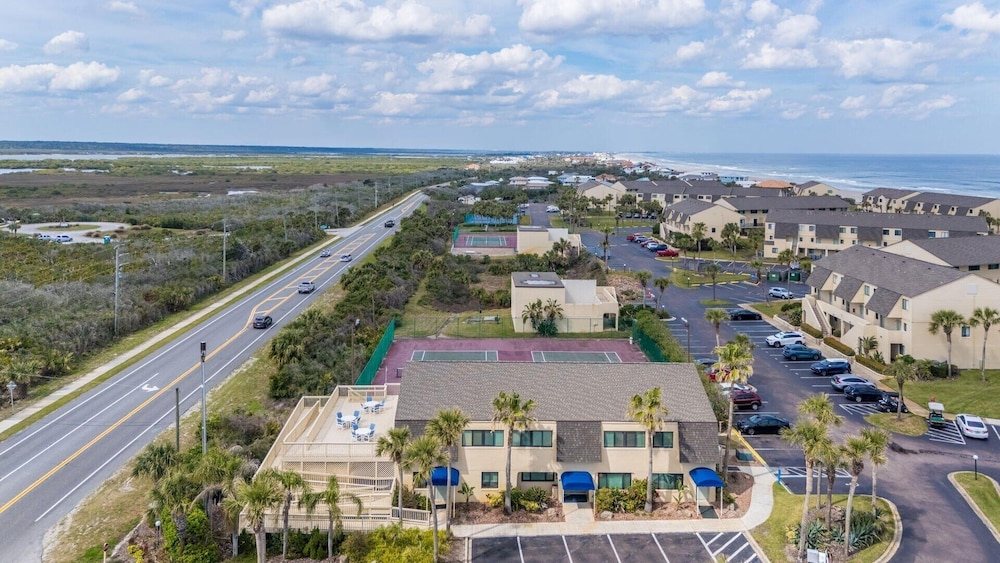Blessed By The Sea Crescent Beach Activities 2 Bedroom Home