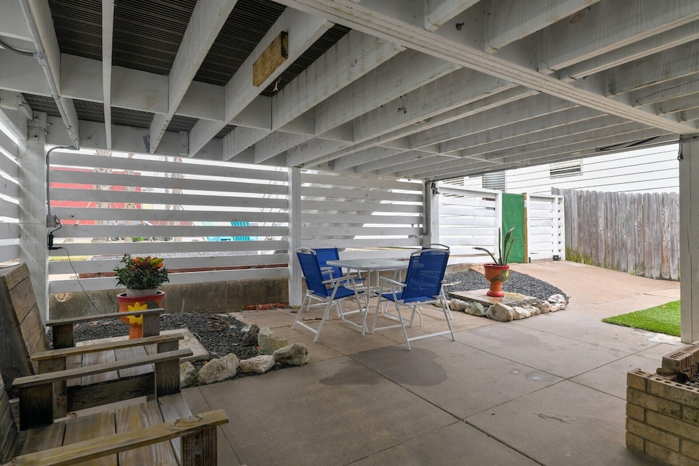 The Grand on Ave O by Ryson Vacation Rentals
